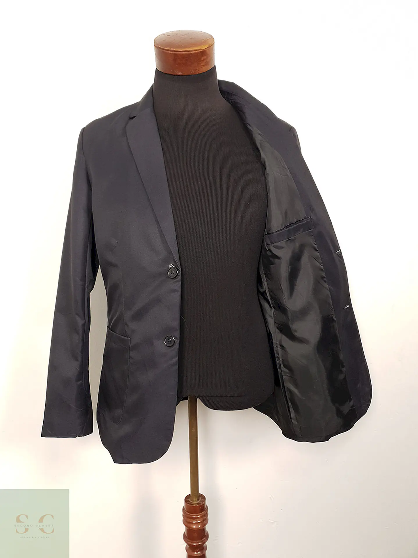 Blazer azul marino minimalista estilo italiano sastrería ligera TALLA S 1