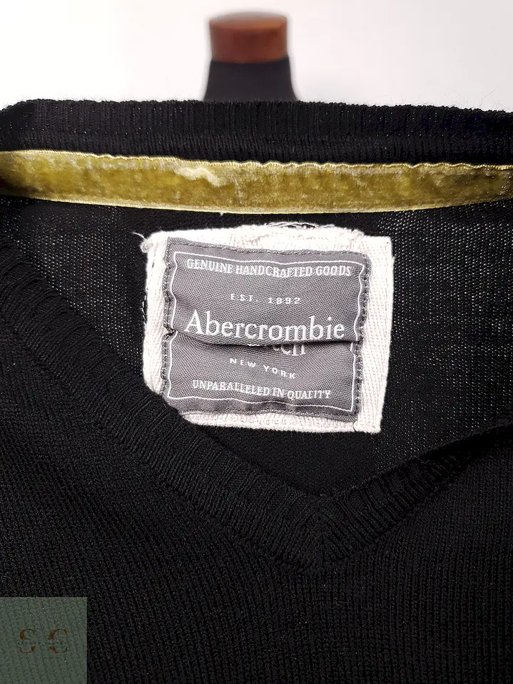 Suéter Abercrombie negro - Talla S 2