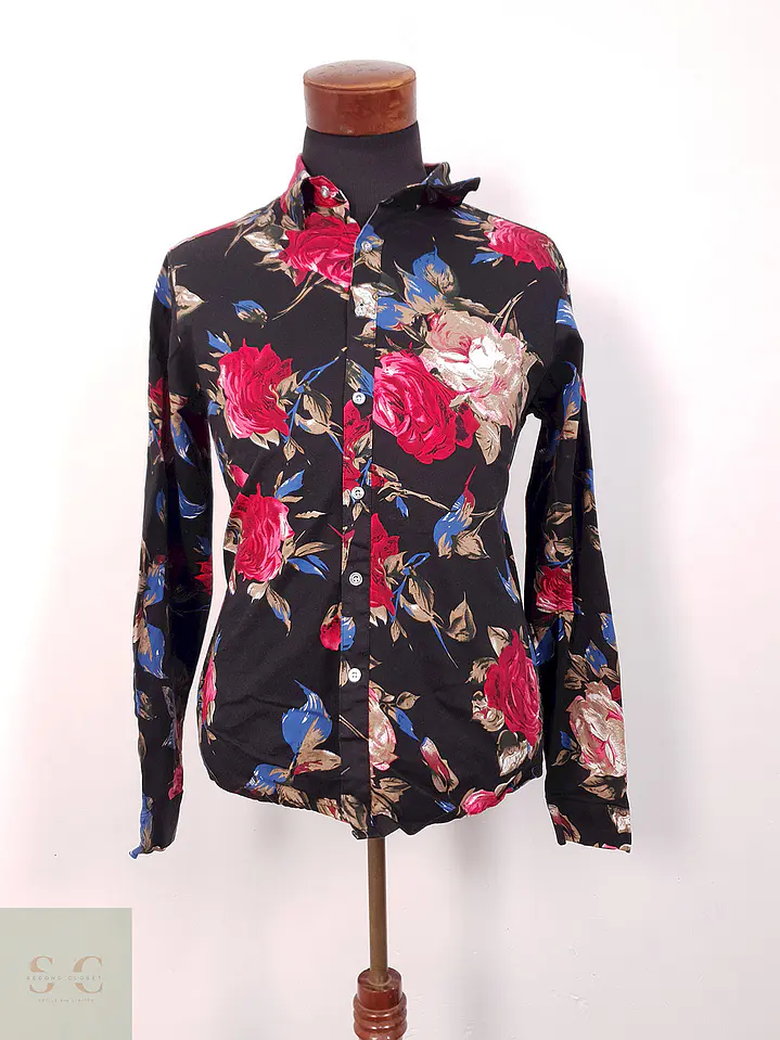Camisa Zerooya flores negro rojos - Talla S 3