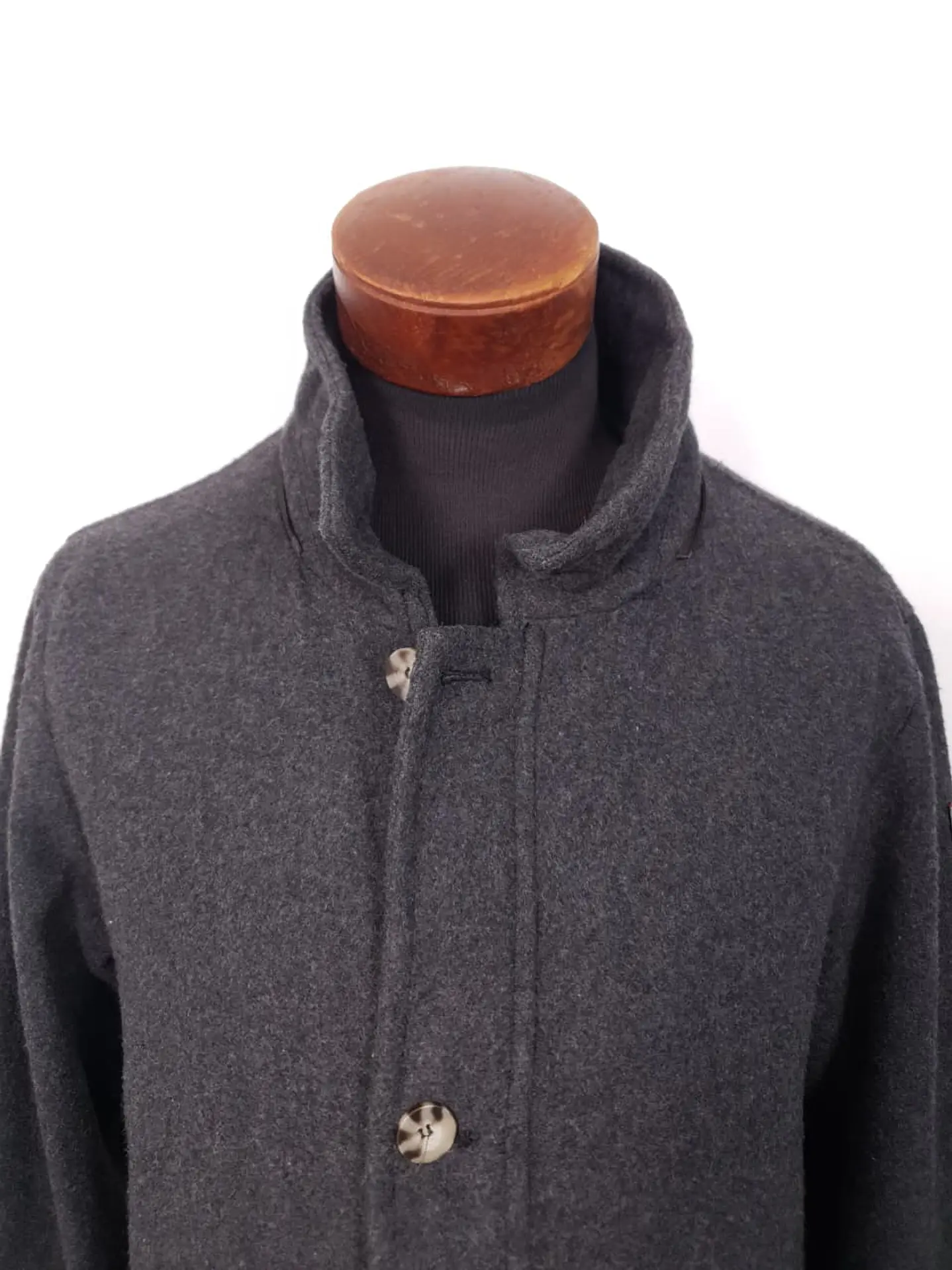 Abrigo hombre plomo de lana – Talla M 4