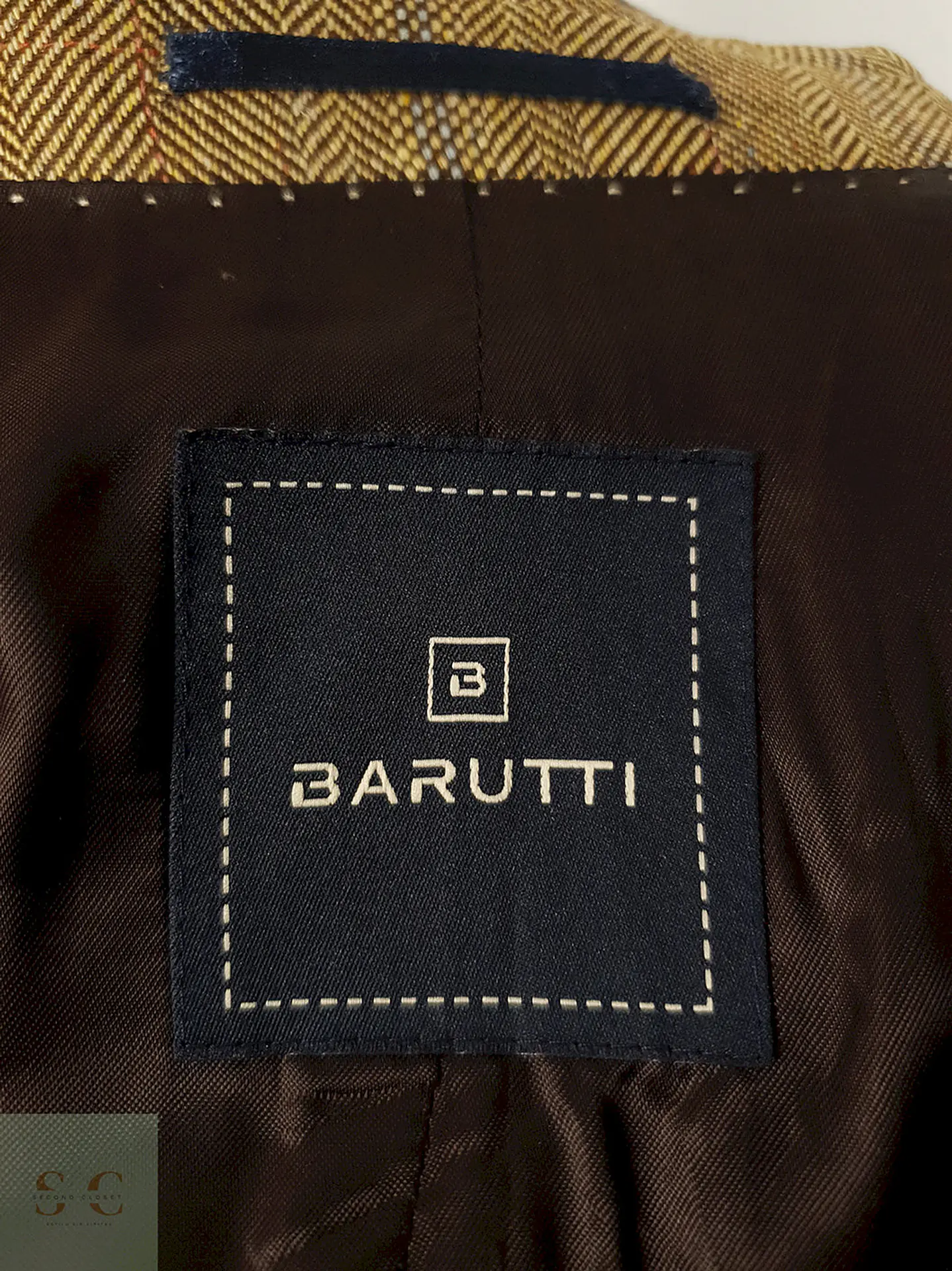 Blazer Barutti Cafe Claro 100% Seda con Coderas - Talla M 5