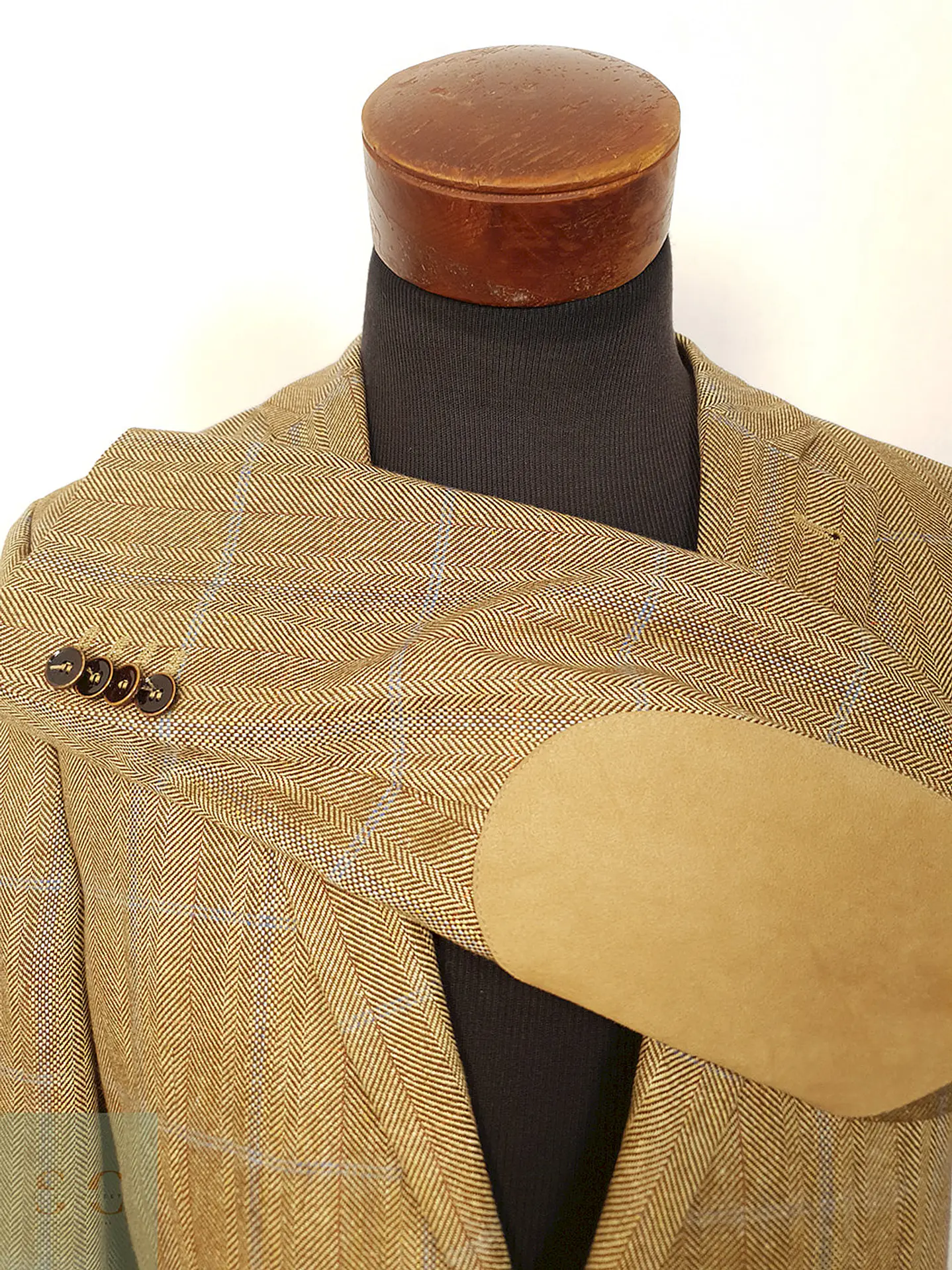 Blazer Barutti Cafe Claro 100% Seda con Coderas - Talla M 9