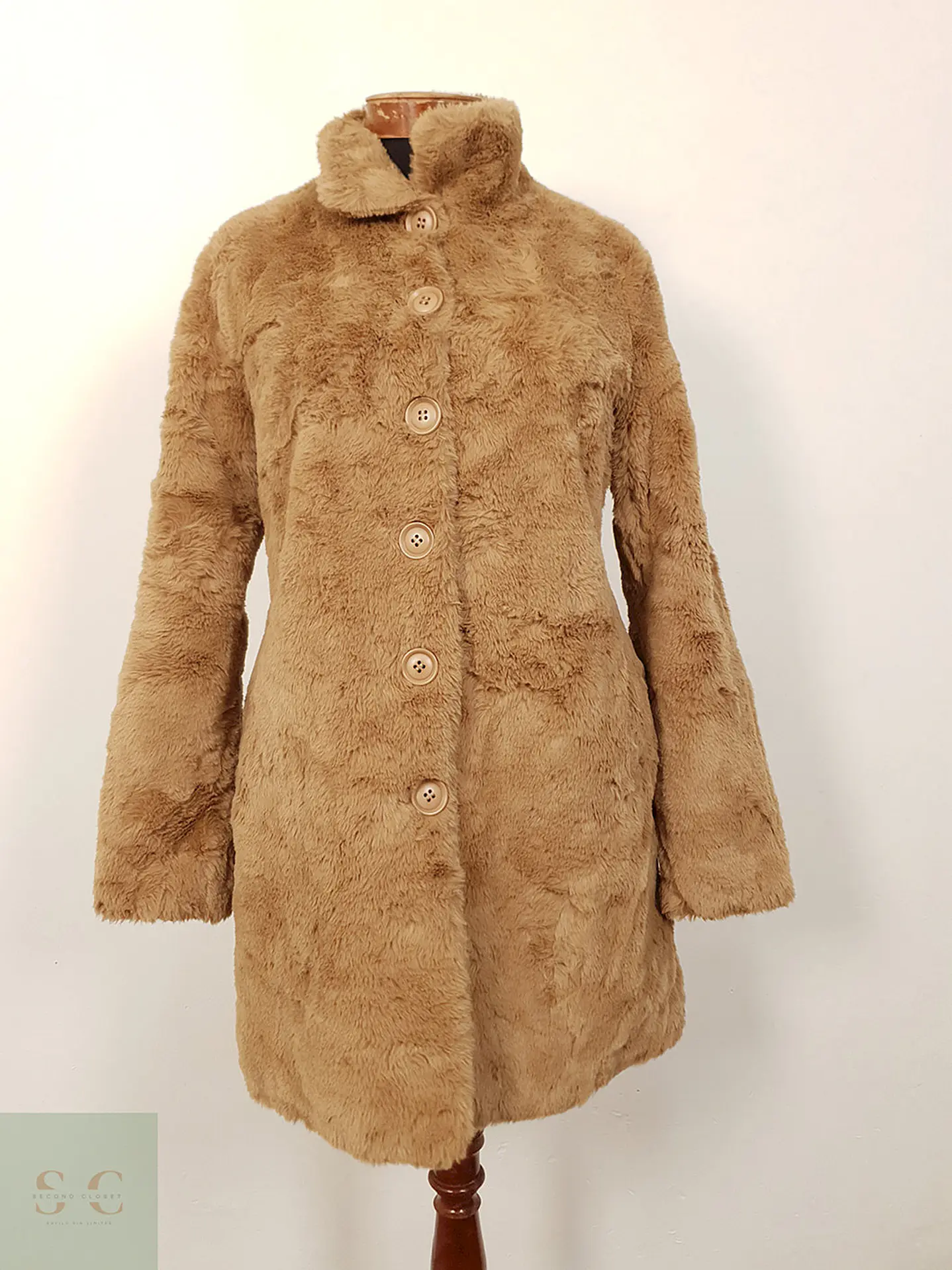 Abrigo eco piel camel clásico TALLA ML 3