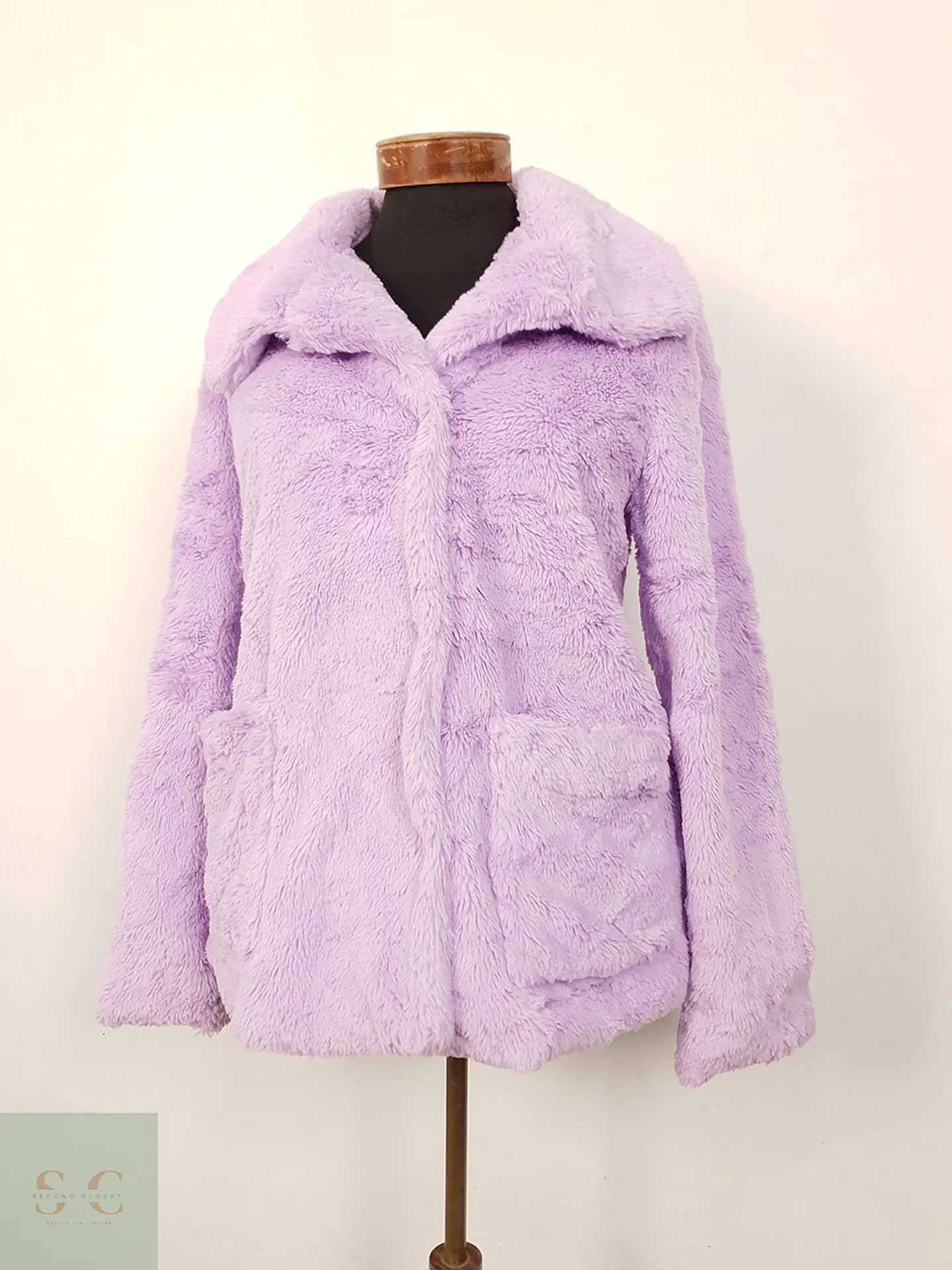Abrigo eco piel lila TALLA SM 1
