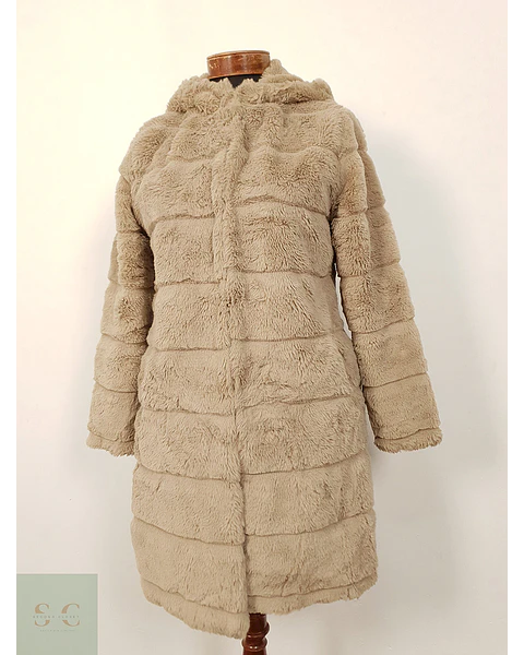 Abrigo eco piel beige con capucha TALLA S/M