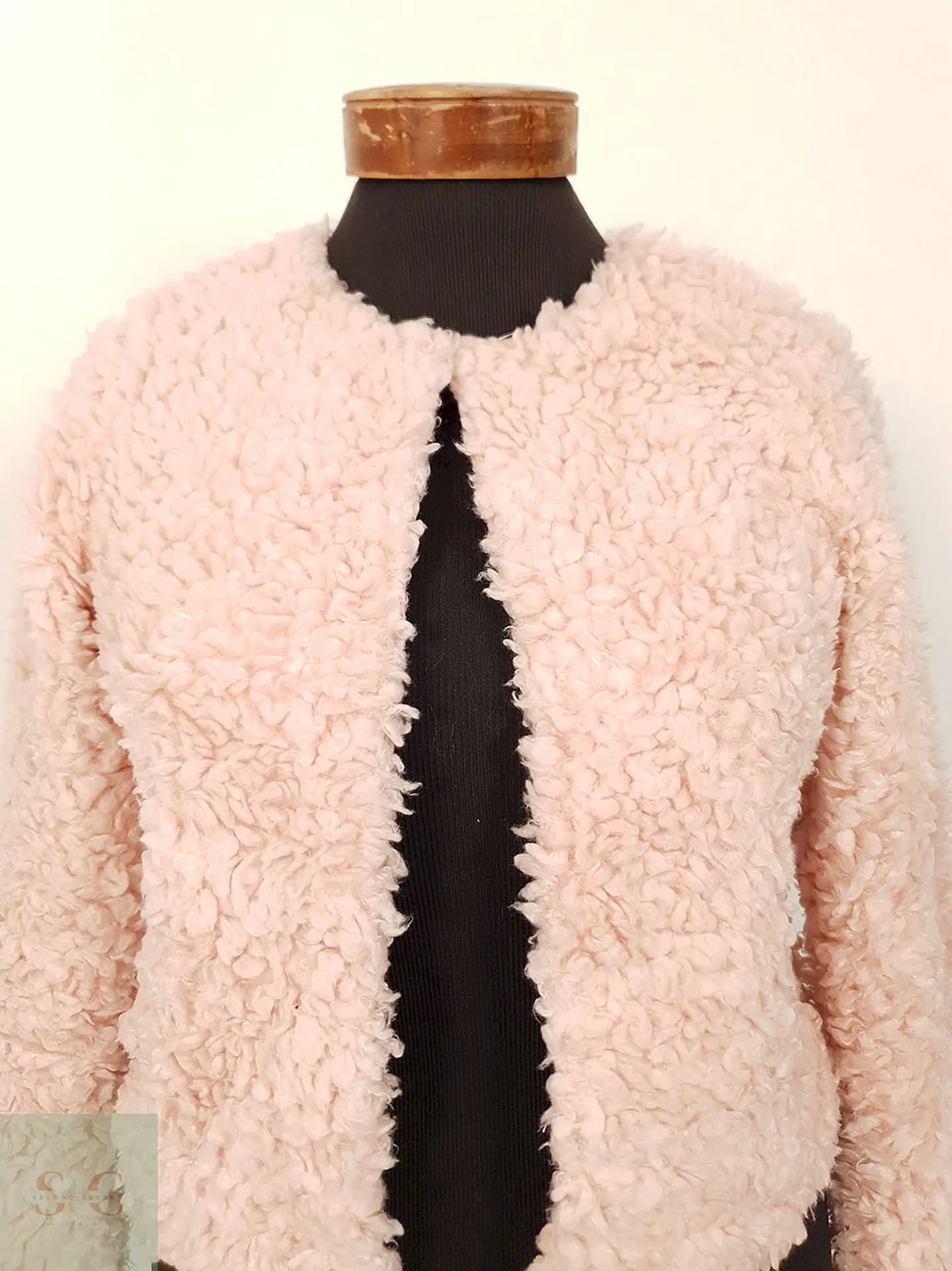 Abrigo eco piel H&M rosa pastel TALLA XS 4