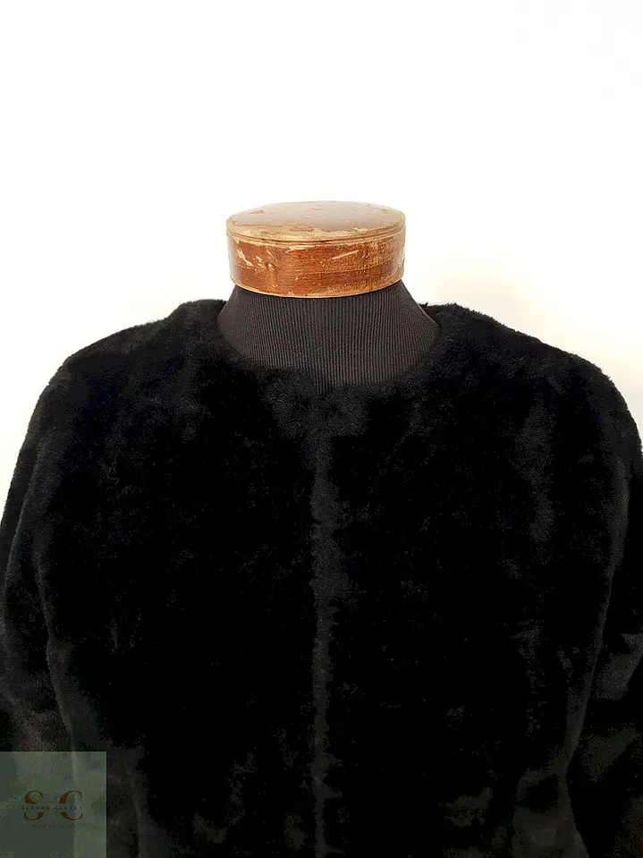 Abrigo eco piel H&M negro TALLA SM 2