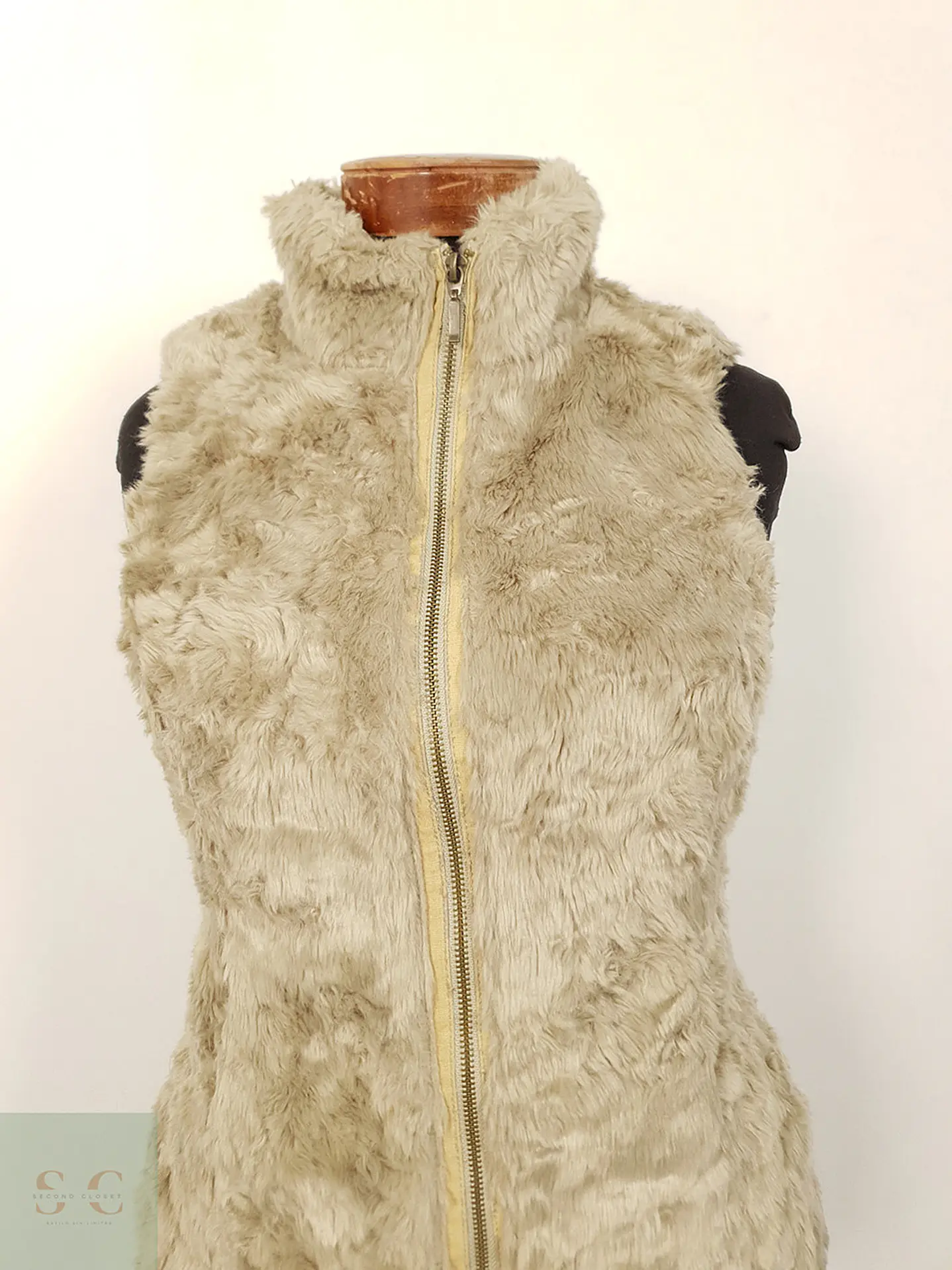 Chaleco eco piel Orsay beige TALLA S 2