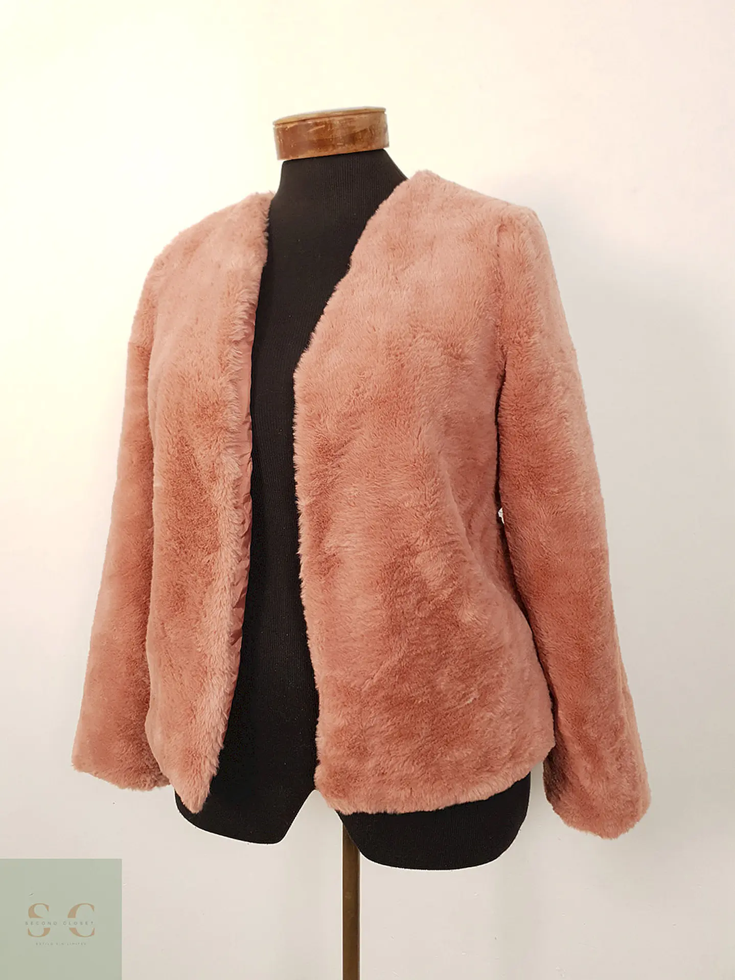 Abrigo eco piel rosa palo TALLA XS 2