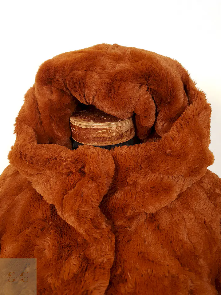 Abrigo eco piel The Outerwear caramelo con capucha TALLA SM 3