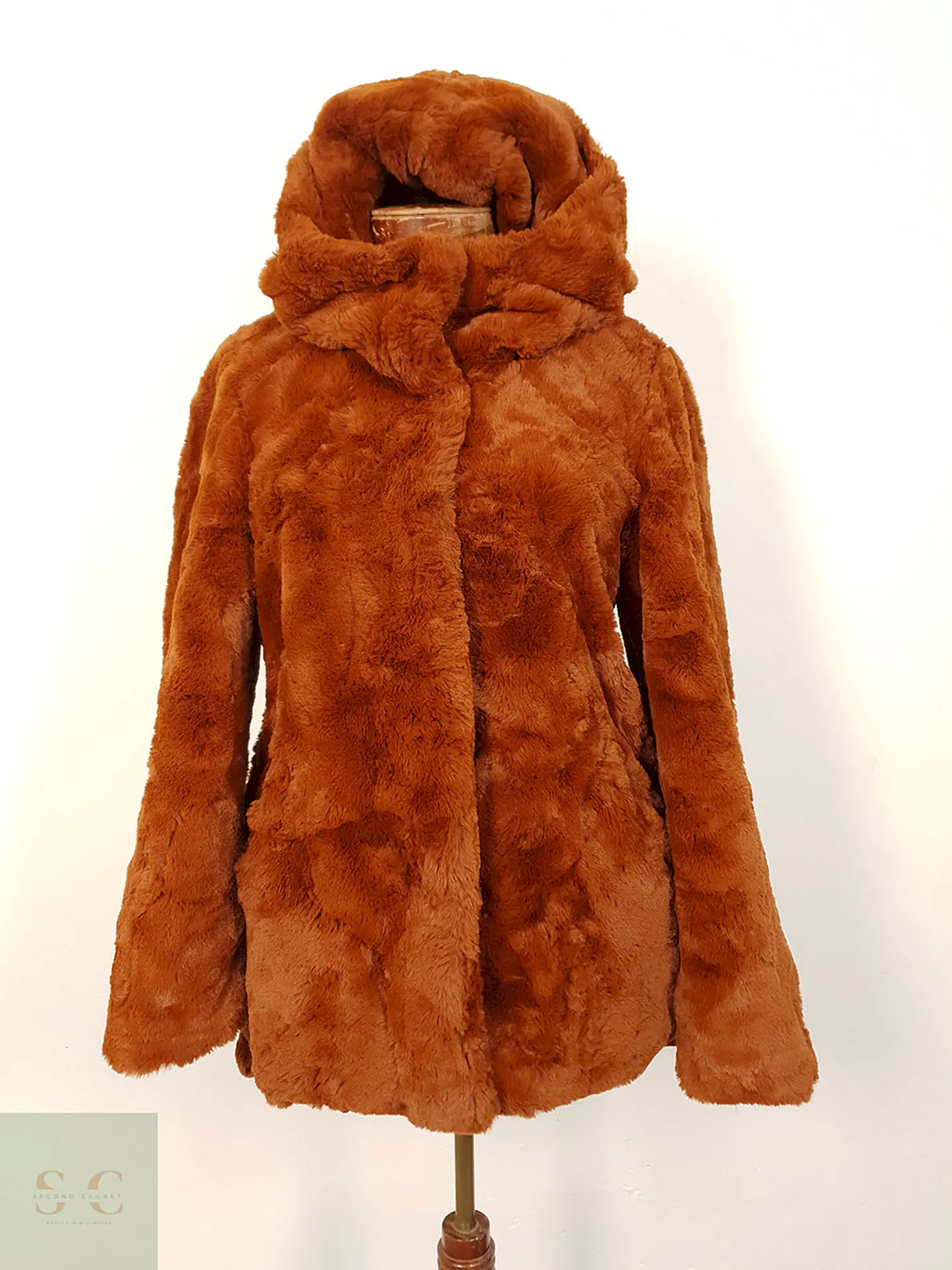 Abrigo eco piel The Outerwear caramelo con capucha TALLA SM 2