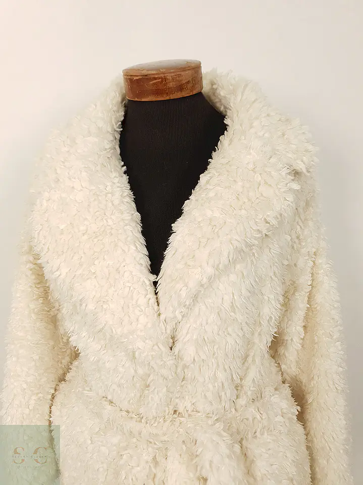 Abrigo eco piel H&M crudo TALLA LXL 4