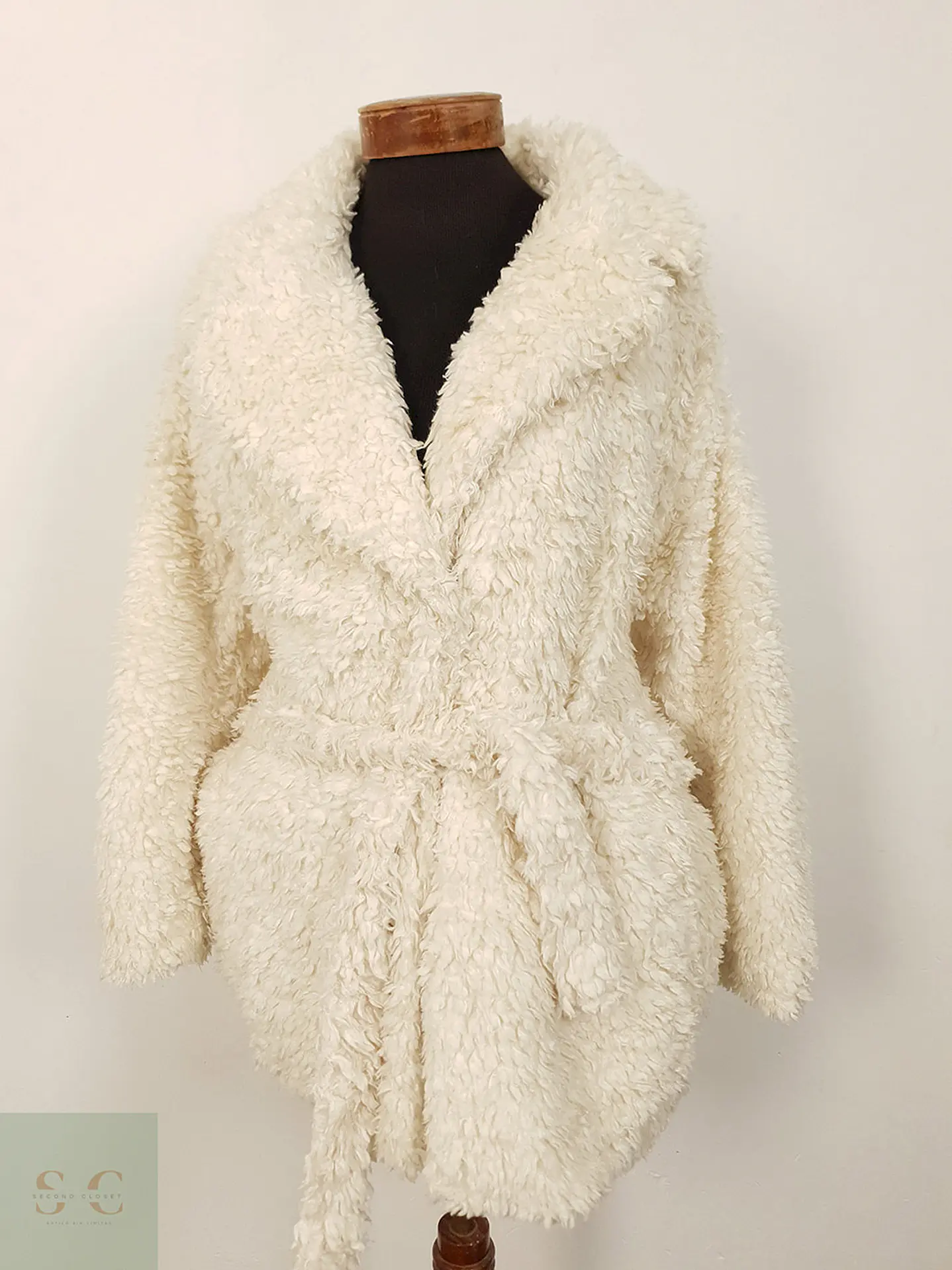 Abrigo eco piel H&M crudo TALLA LXL 5