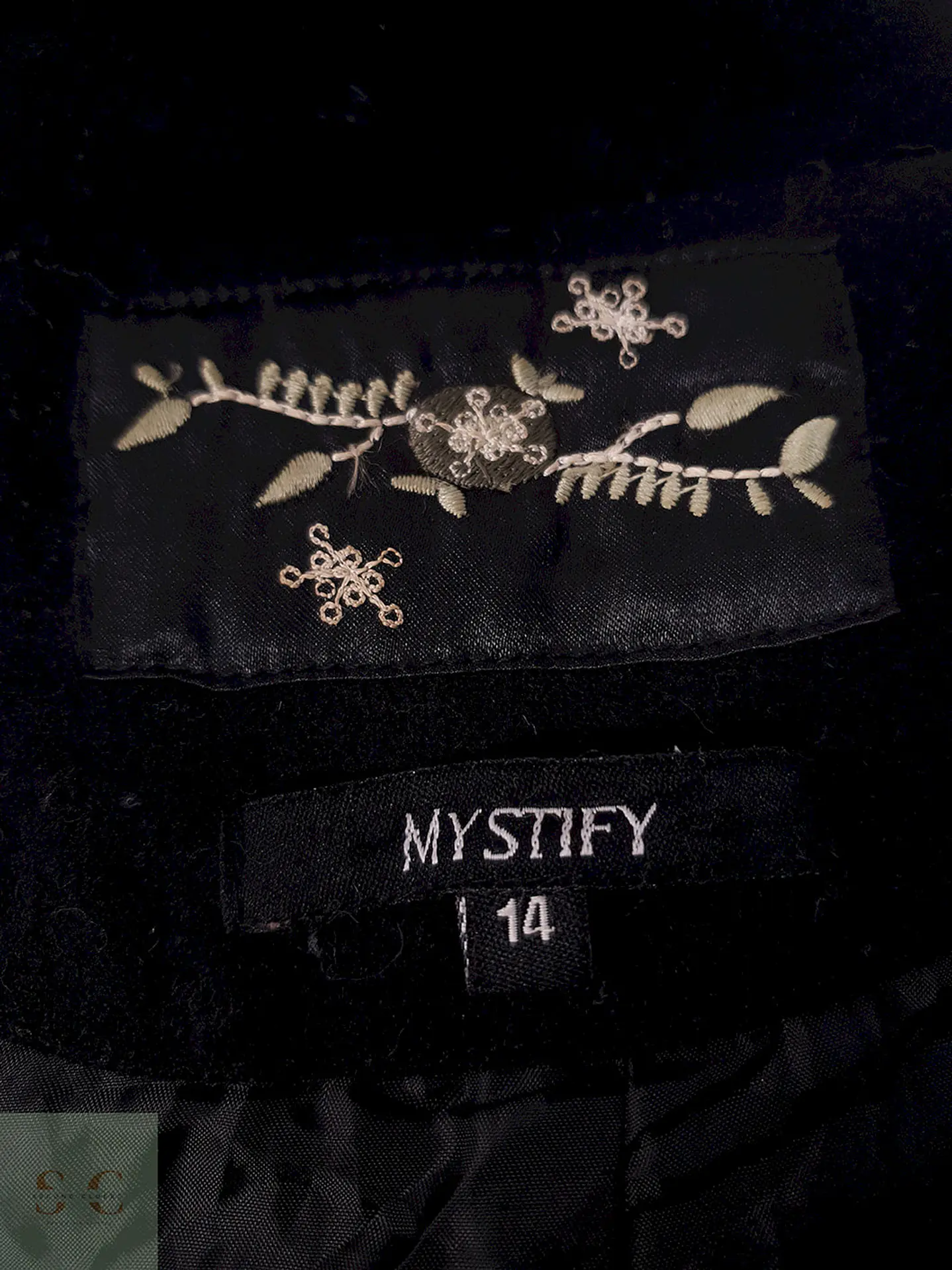 Abrigo Mystify 70% Lana - Talla L 6