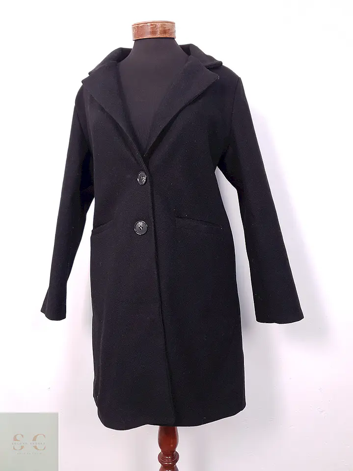 Abrigo Negro Liso Básico - Talla L 2