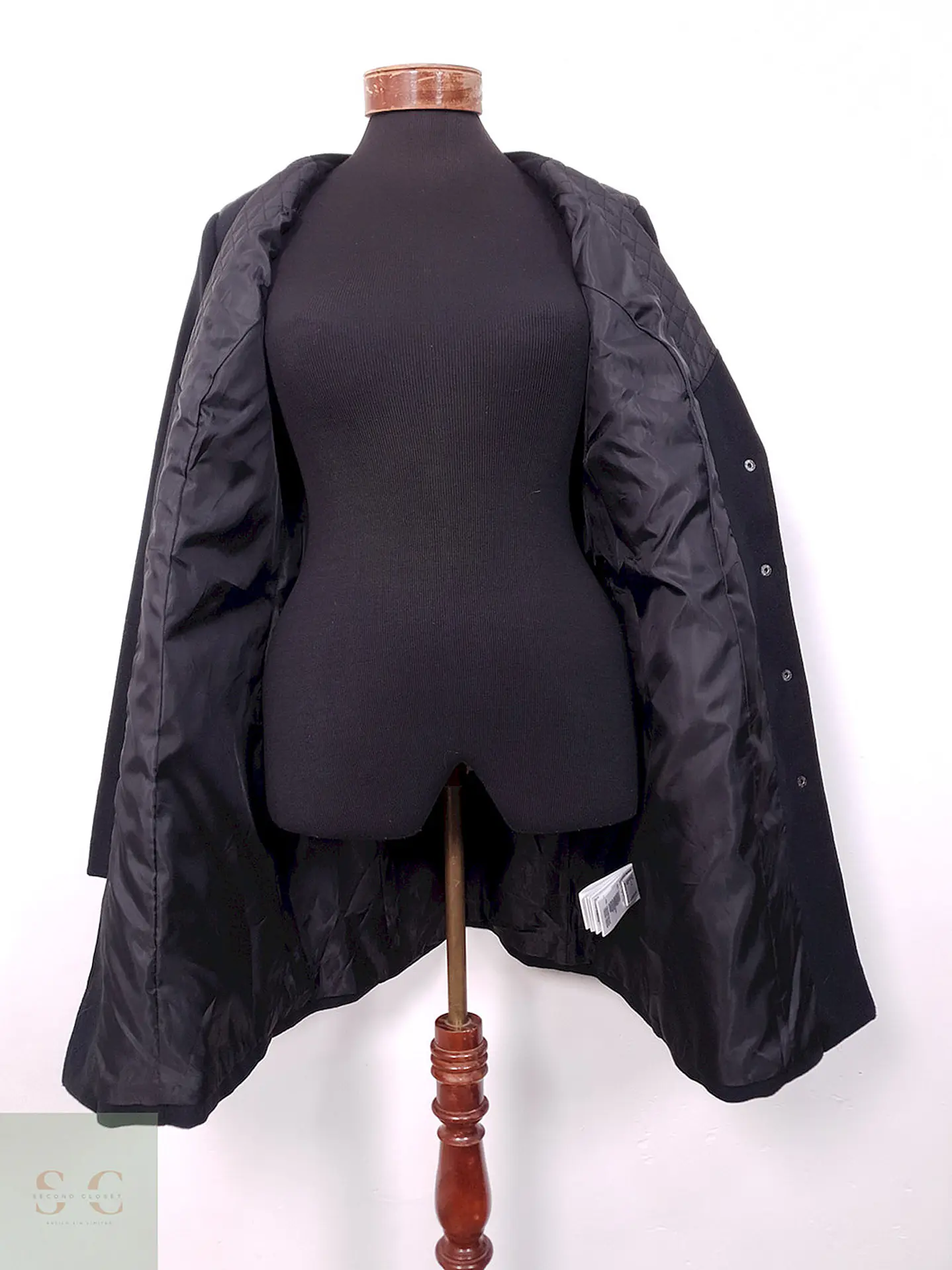 Abrigo Bpc Negro Mezcla Fibras Sintéticas - Talla S 2