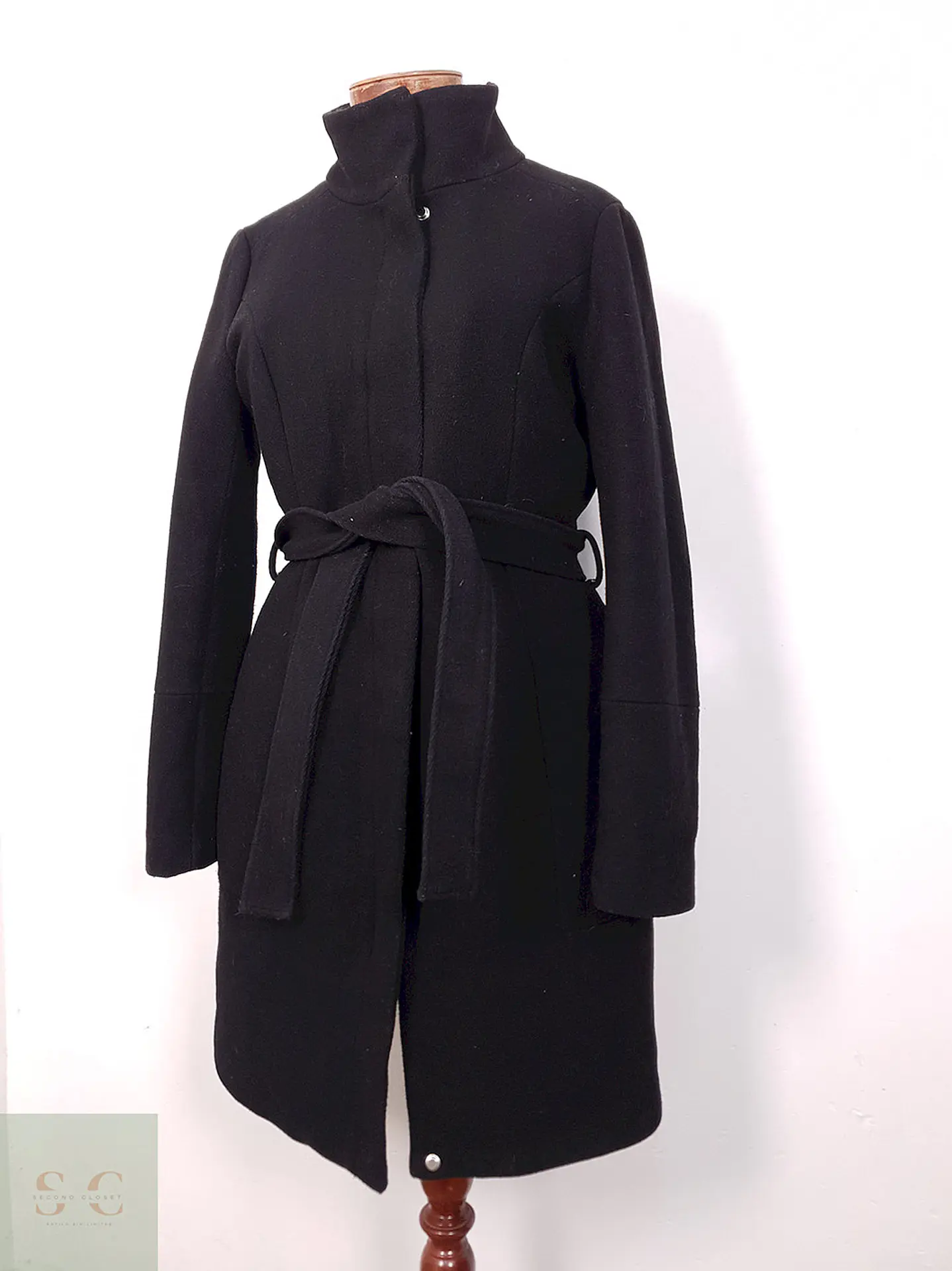 Abrigo Vila Negro con Cinto 50% Lana - Talla S 1