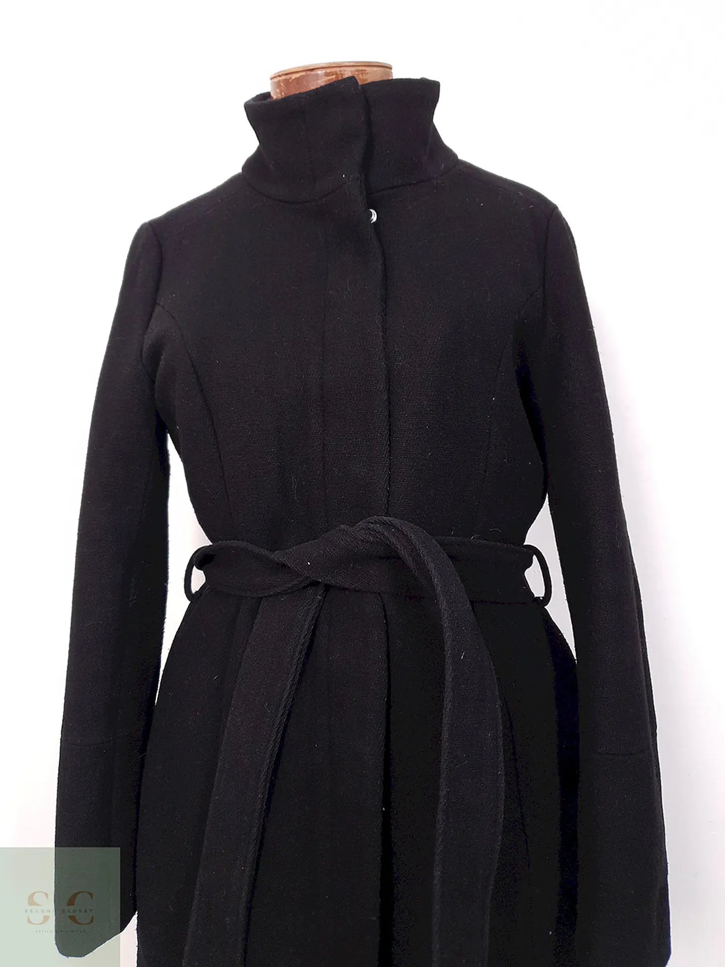 Abrigo Vila Negro con Cinto 50% Lana - Talla S 2