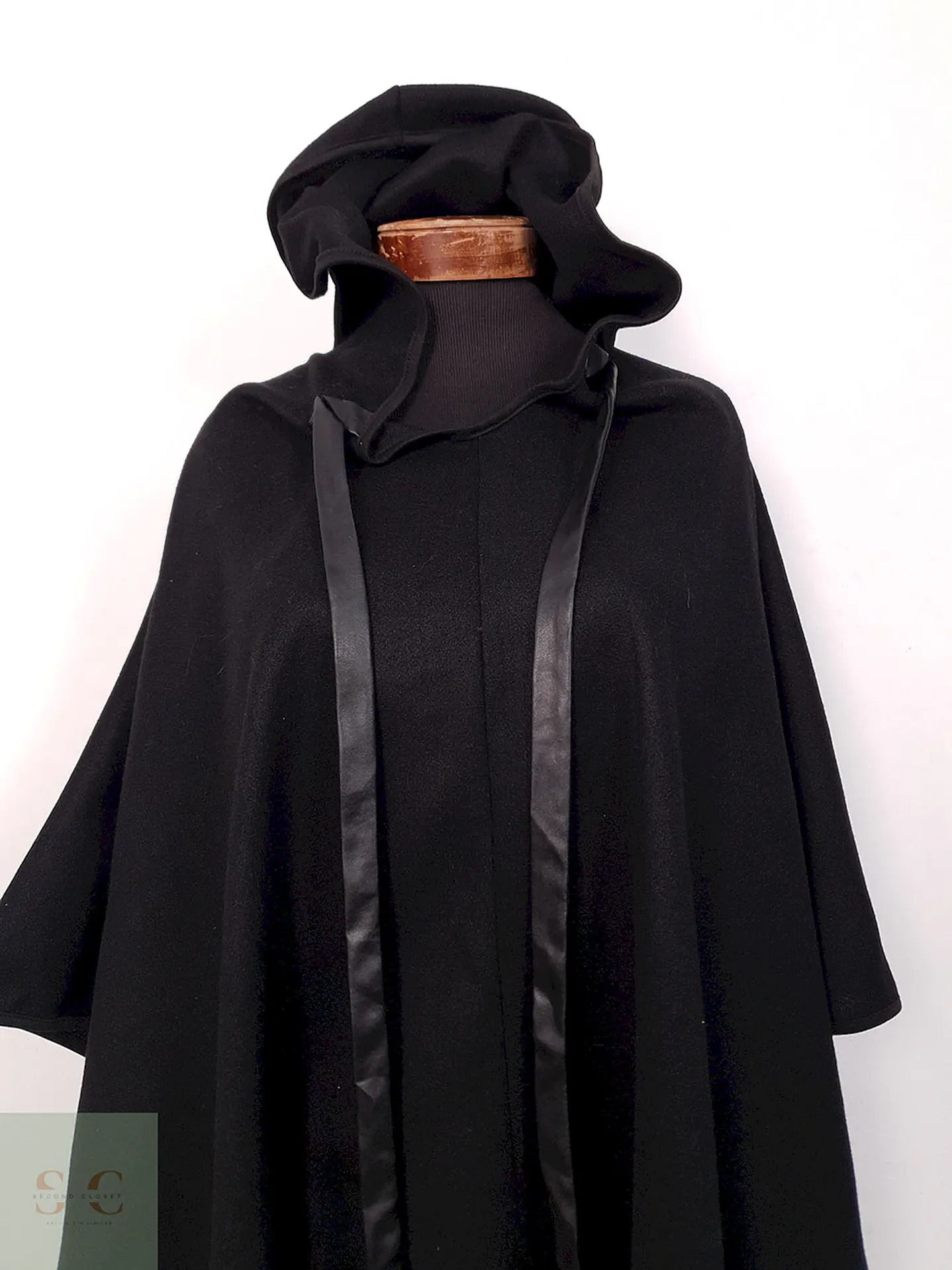 Poncho Negro Ligero - Talla XL 5