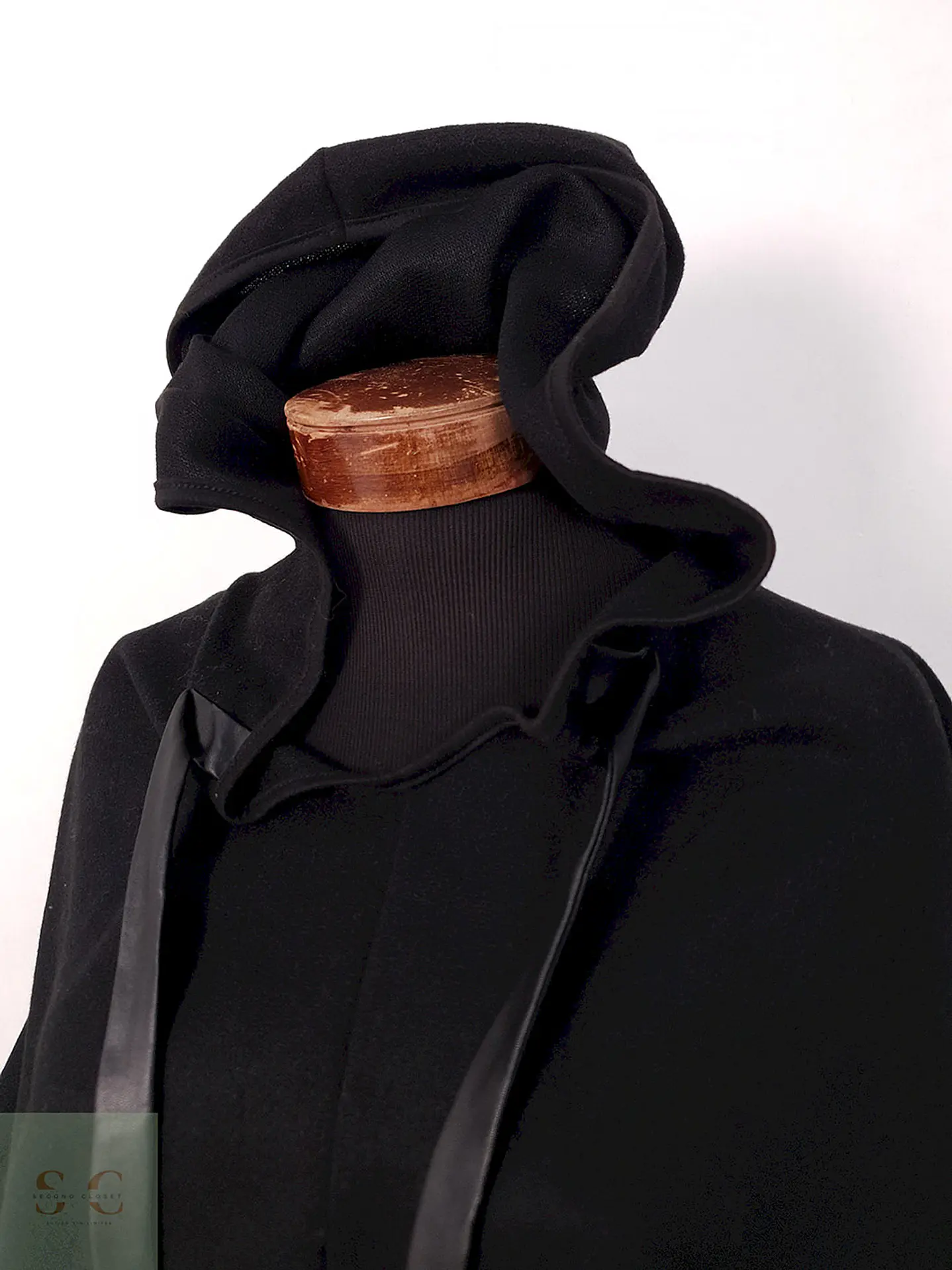 Poncho Negro Ligero - Talla XL 2