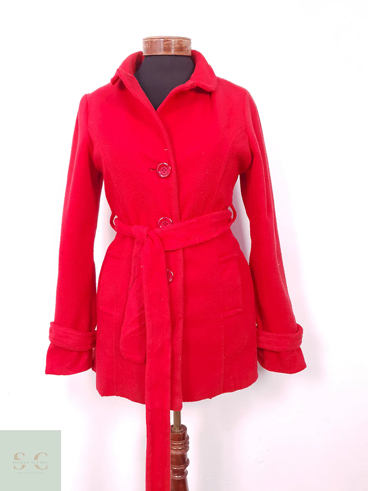 Abrigo Mujer Rojo con Cinturón Clásico – TALLA S 1