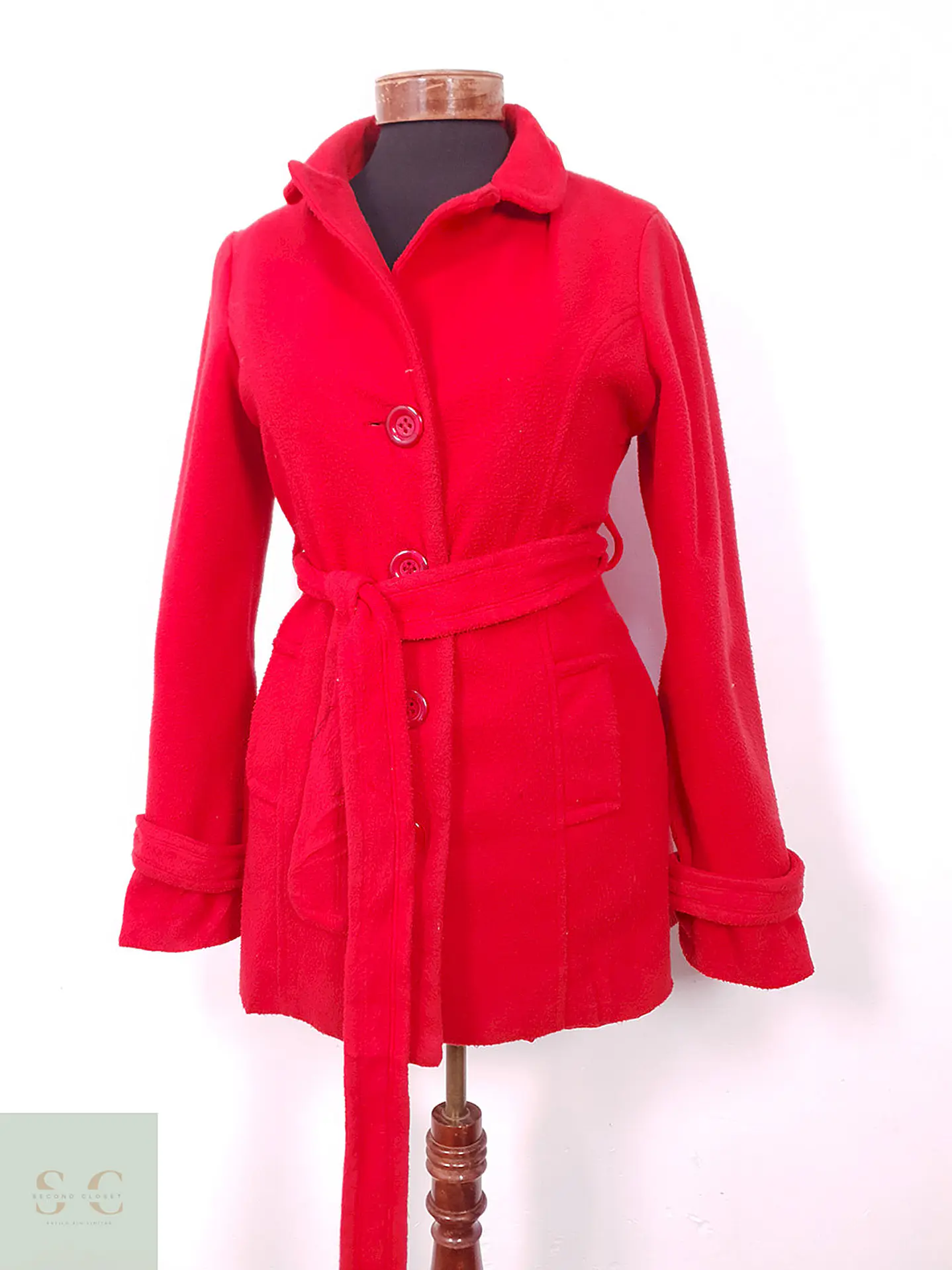 Abrigo Mujer Rojo con Cinturón Clásico – TALLA S 2