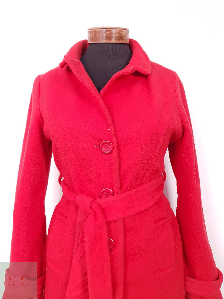 Abrigo Mujer Rojo con Cinturón Clásico – TALLA S 3