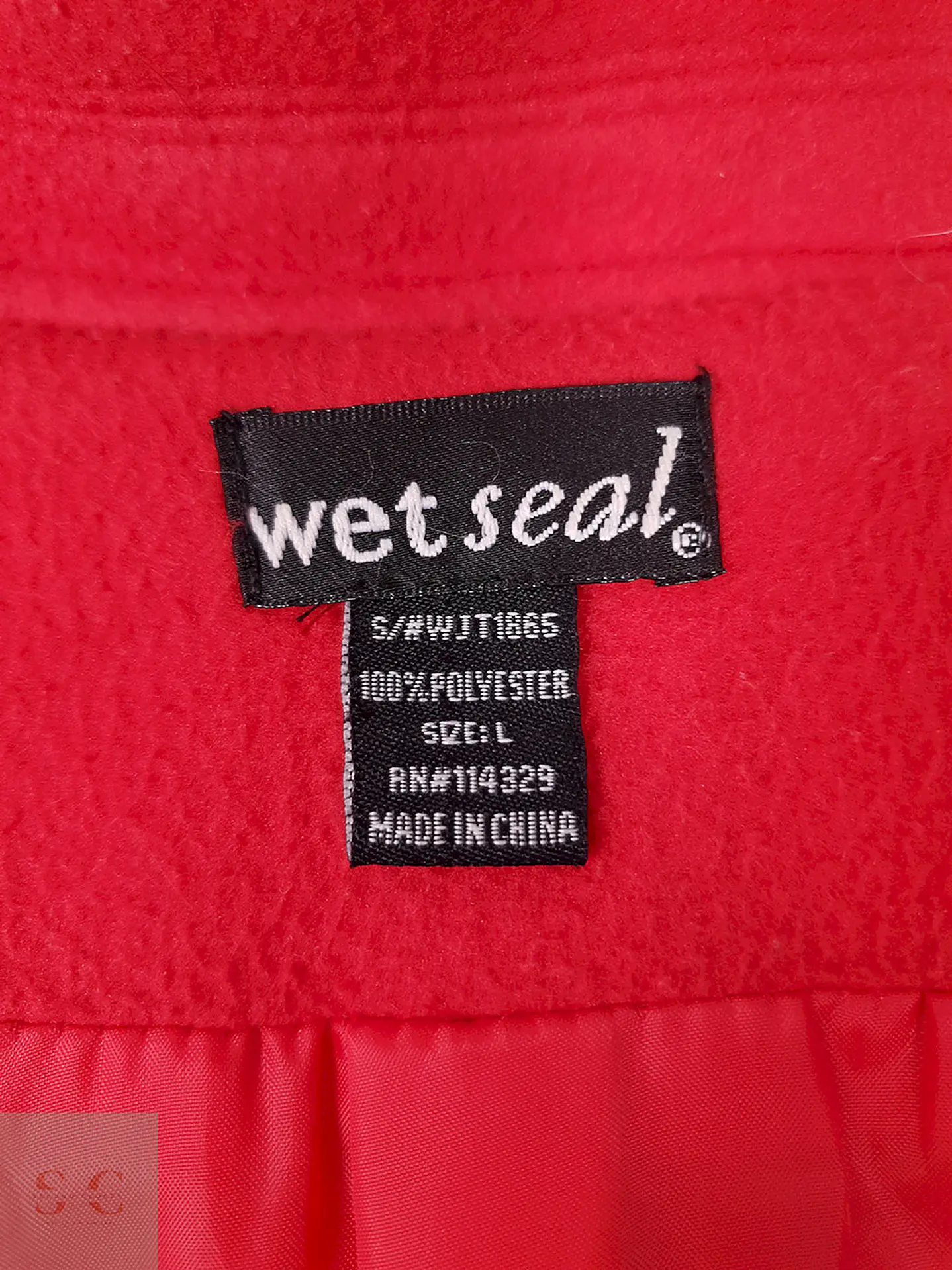 Abrigo Mujer Rojo con Cinturón Clásico – TALLA S 5