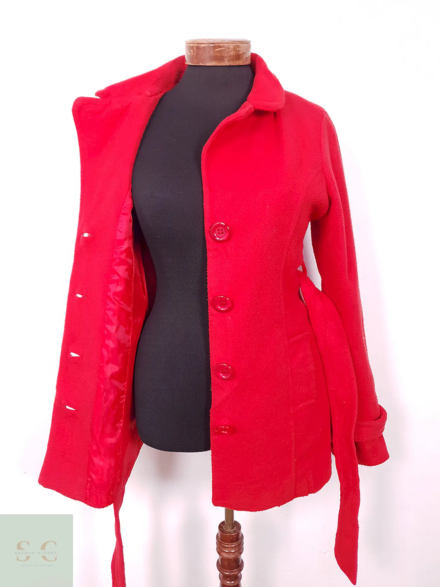 Abrigo Mujer Rojo con Cinturón Clásico – TALLA S 6