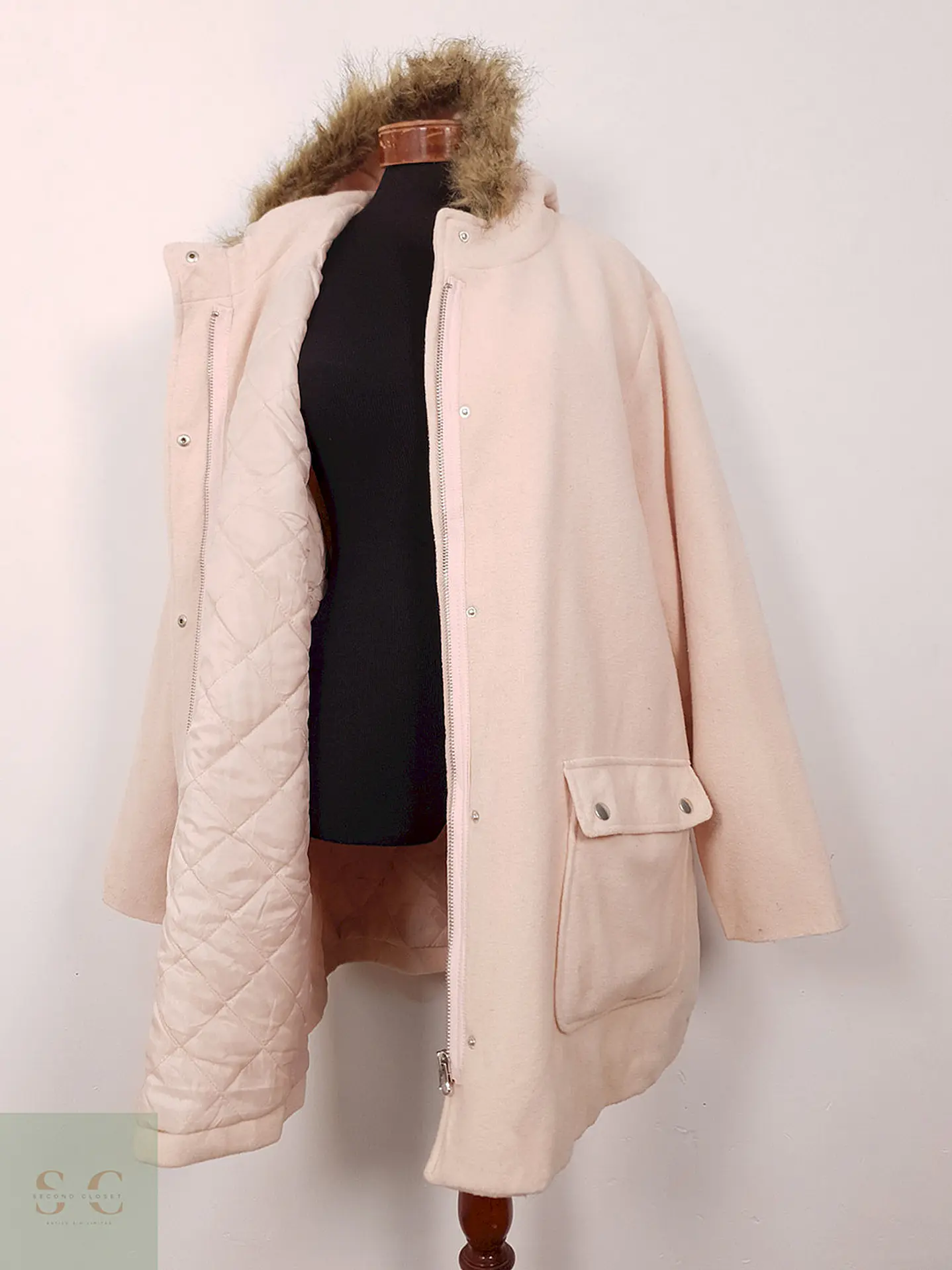 Abrigo Mujer Rosa Claro con Gorro – TALLA 2XL 2