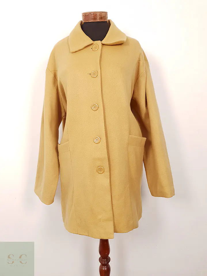 Abrigo Mujer Mostaza Minimalista – TALLA 3XL 1