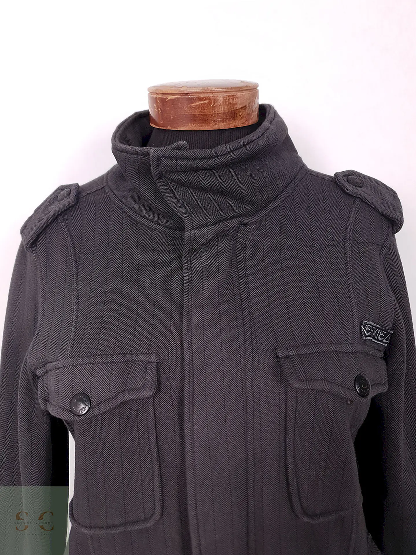Chaqueta Ligera Plomo – TALLA M 8