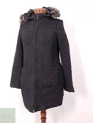 Abrigo Camaïeu Plomo con Gorro de Pelo Desmontable – TALLA SM