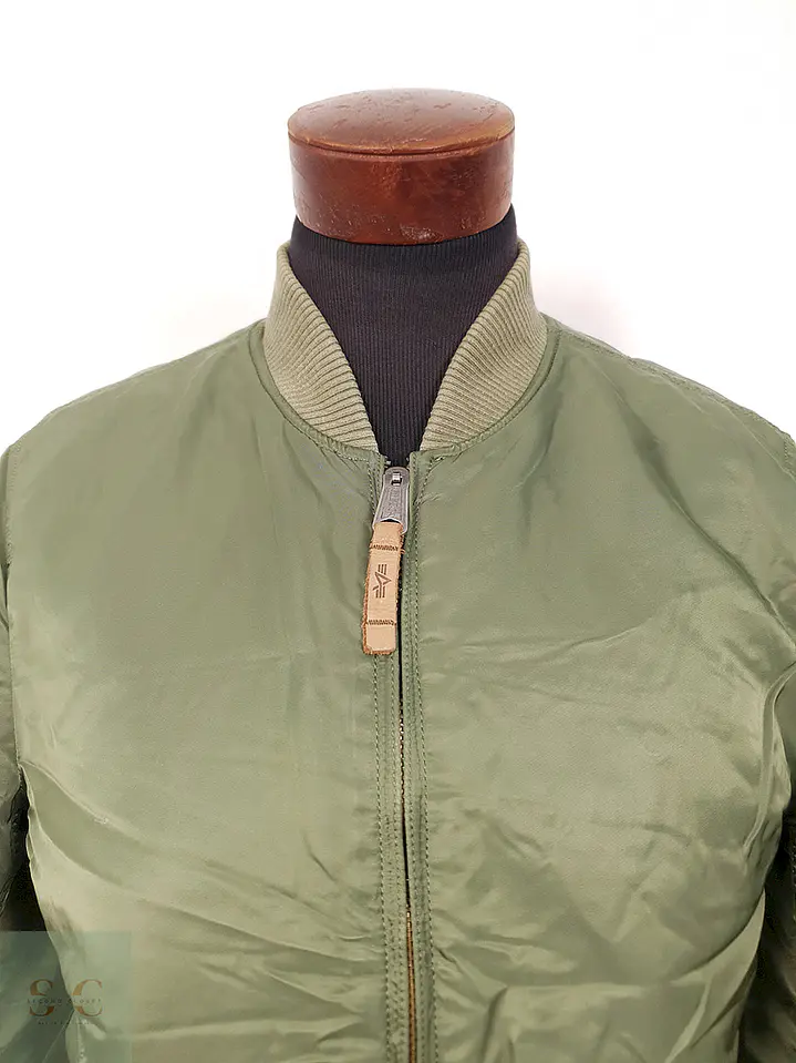Bomber Alpha Industries Verde Militar - Talla M 3