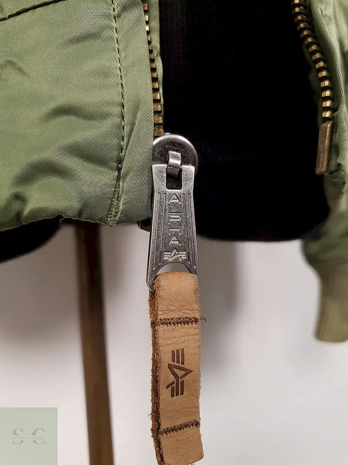 Bomber Alpha Industries Verde Militar - Talla M 8