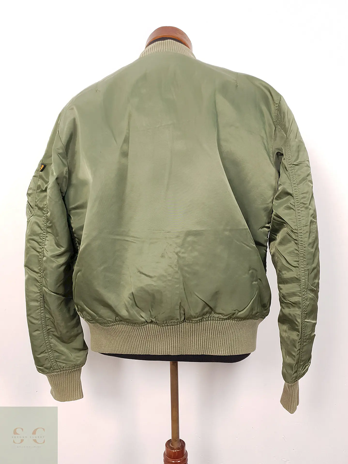 Bomber Alpha Industries Verde Militar - Talla M 10