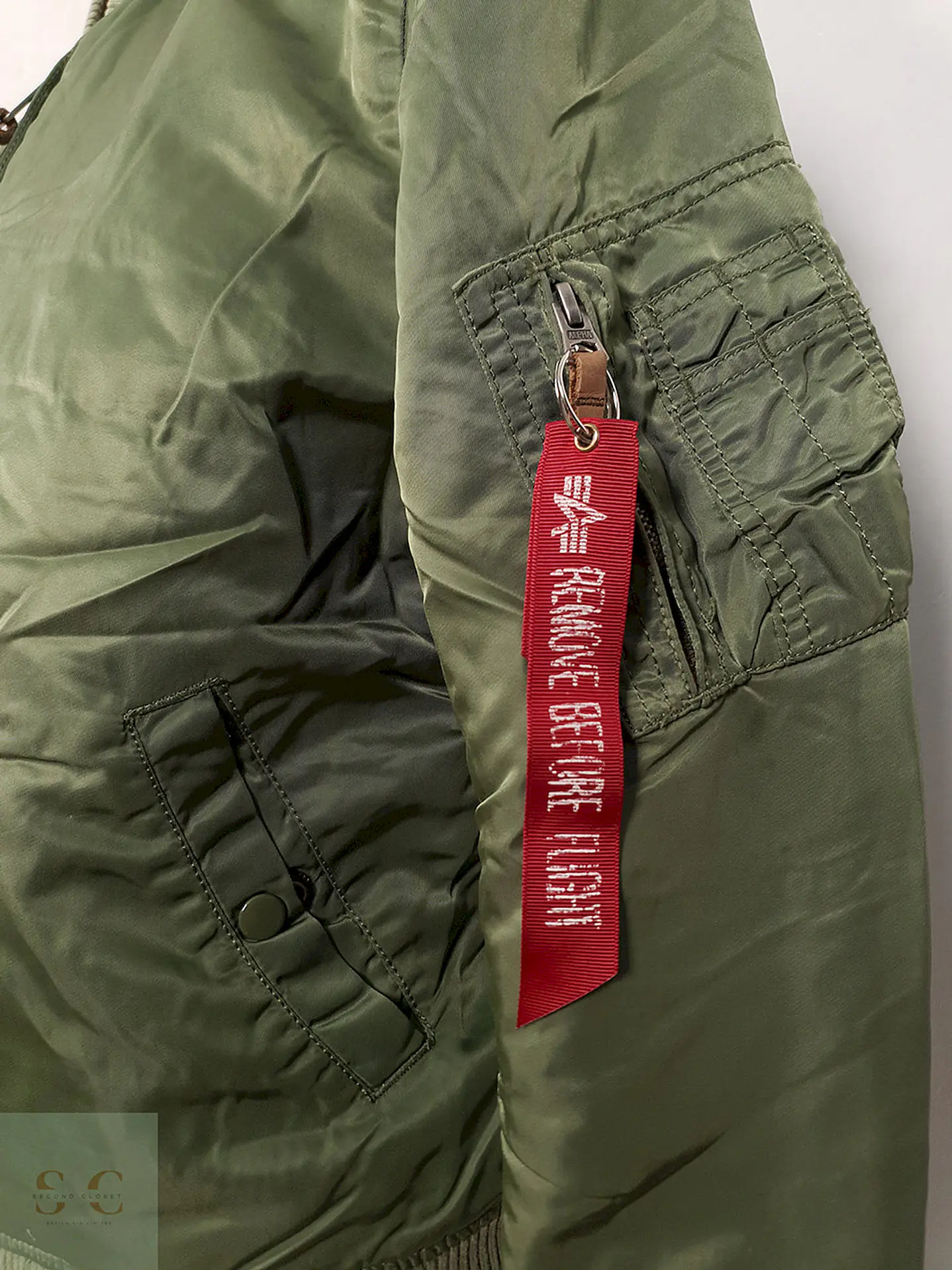 Bomber Alpha Industries Verde Militar - Talla M 14