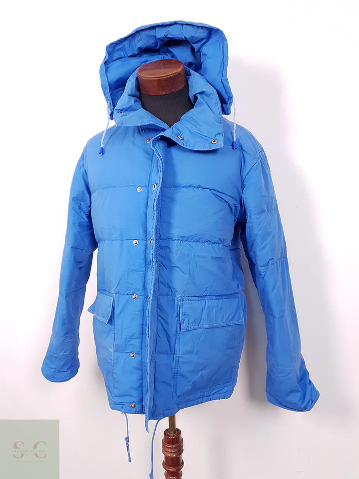 Chaqueta Crown Sport Plumas Celeste con Capucha - Talla M 2