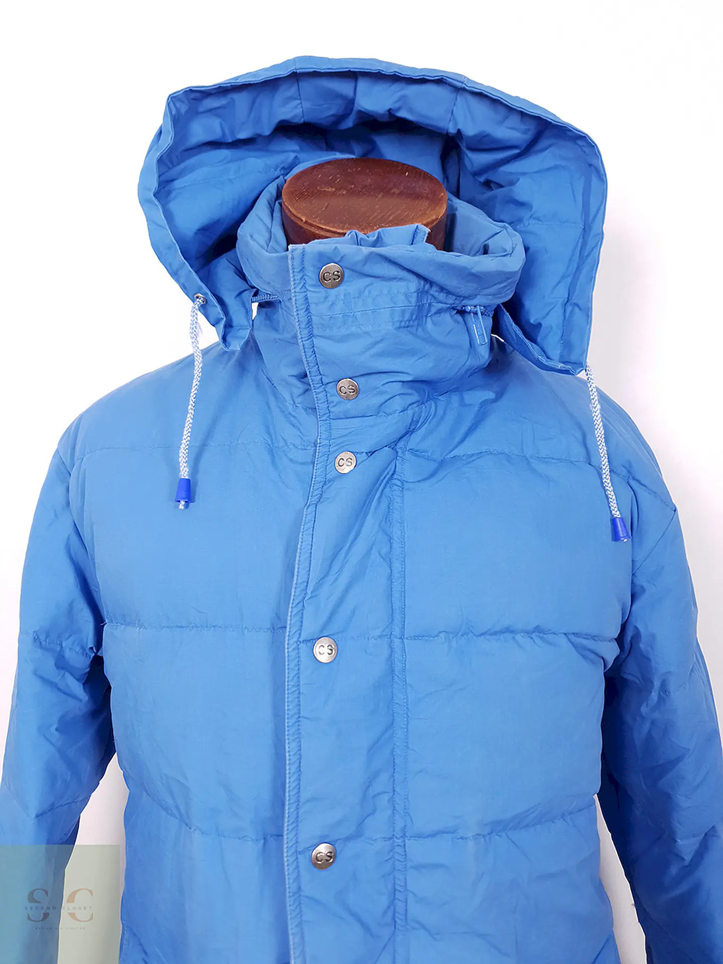 Chaqueta Crown Sport Plumas Celeste con Capucha - Talla M 5