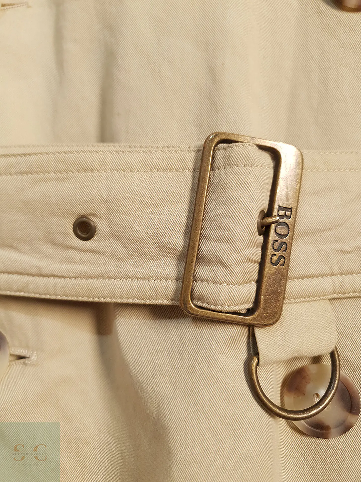 Trench Hugo Boss Cruzado con Cinturón Beige - Talla 3XL 13