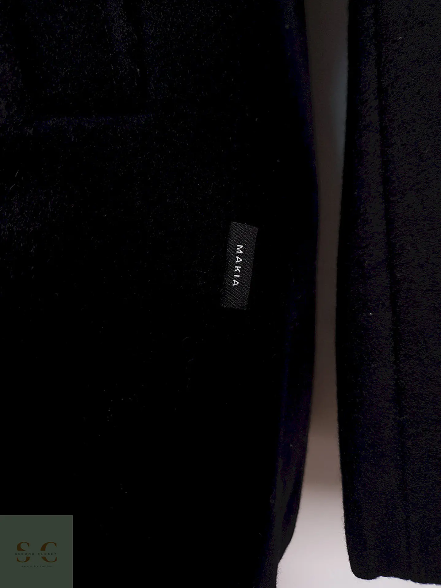 Abrigo Tres Cuartos Makia Negro 70% Lana - Talla M 6