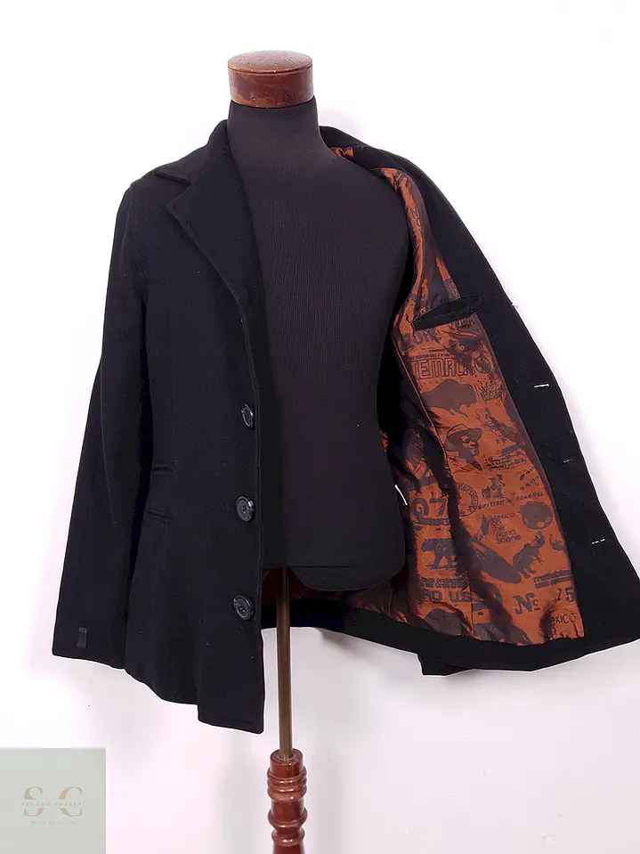 Abrigo Negro Matte Black 80% Lana - Talla SM 9