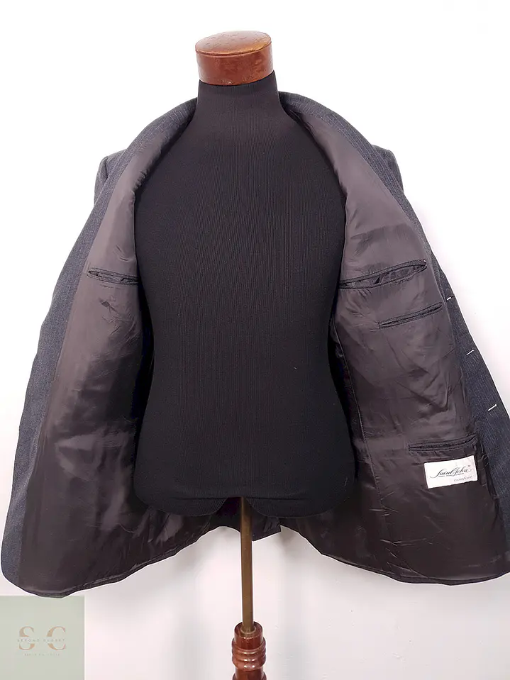 Blazer Saint John Comfort Trevira Plomo Rayas - Talla L 10