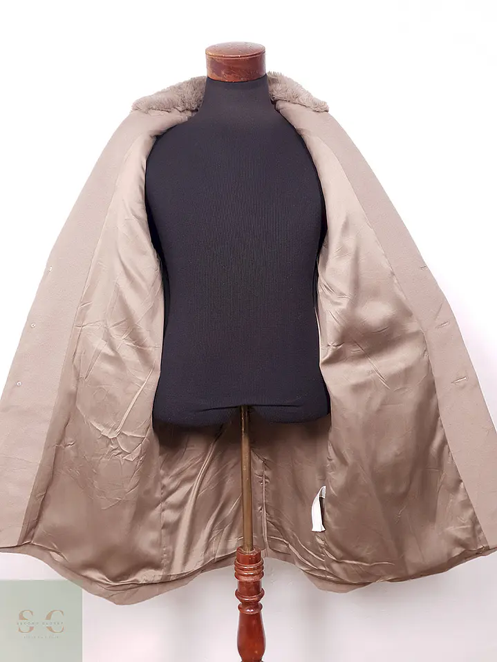 Abrigo Forever 21 Camel Talla LXL 10