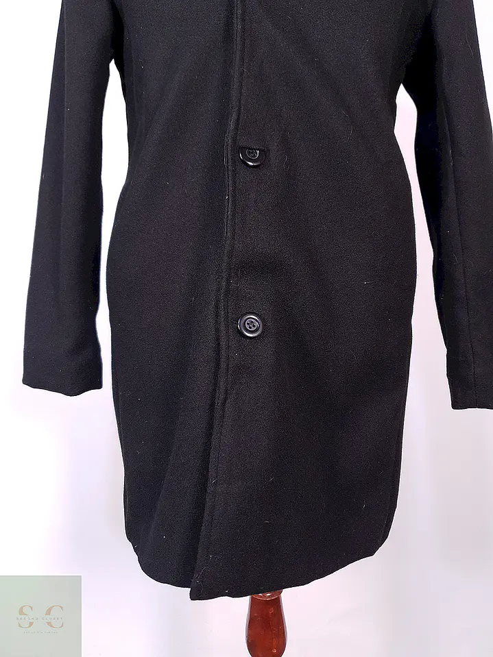 Abrigo Negro Básico Talla SM 2