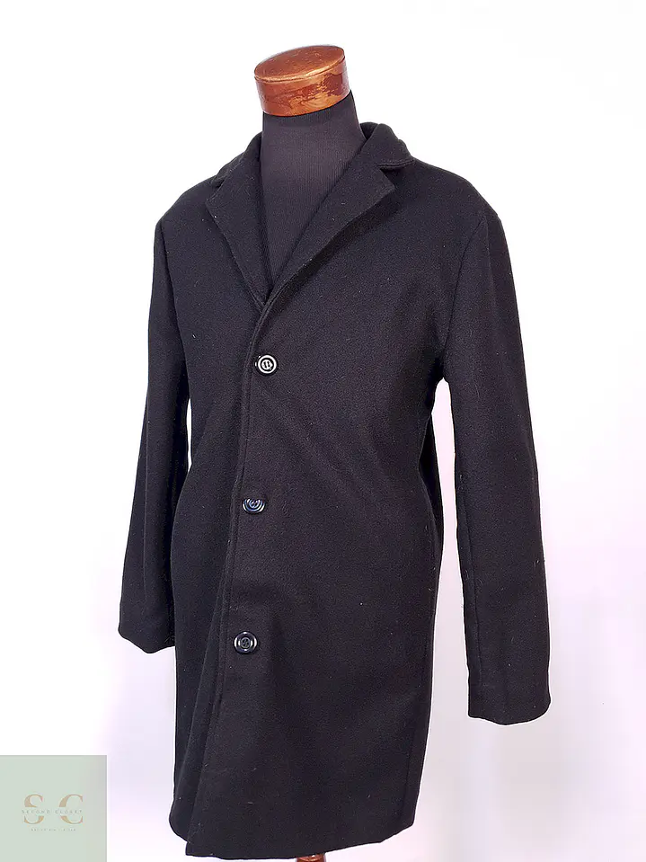 Abrigo Negro Básico Talla SM 6