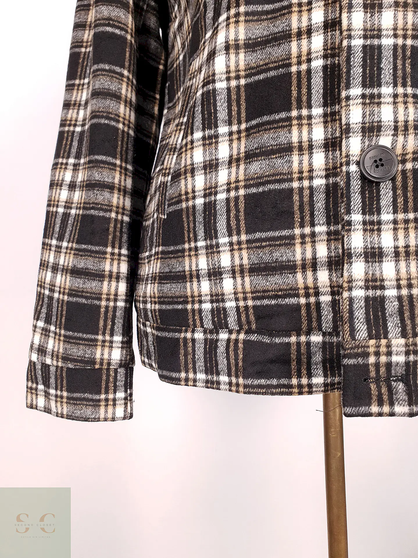 Chaqueta Leñadora KWN Cuadros Negro, Blanco y Beige – Talla SM 5