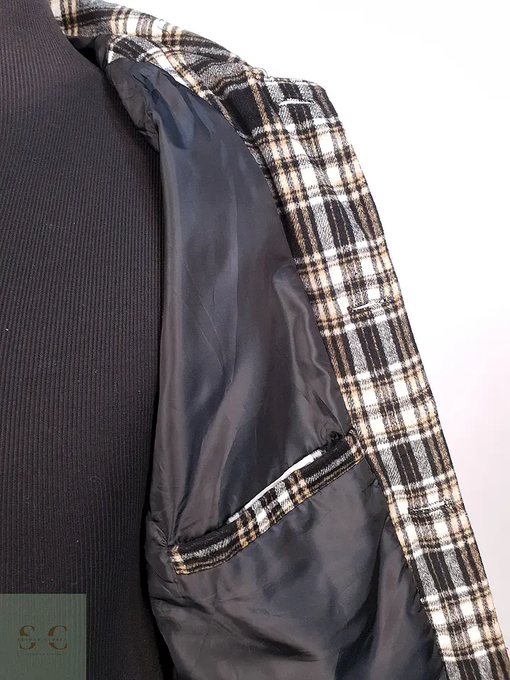 Chaqueta Leñadora KWN Cuadros Negro, Blanco y Beige – Talla SM 6