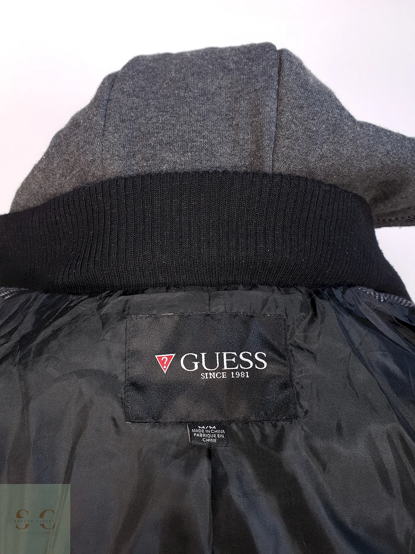 Chaqueta Guess Plomo Lana con Gorro Talla SM 11