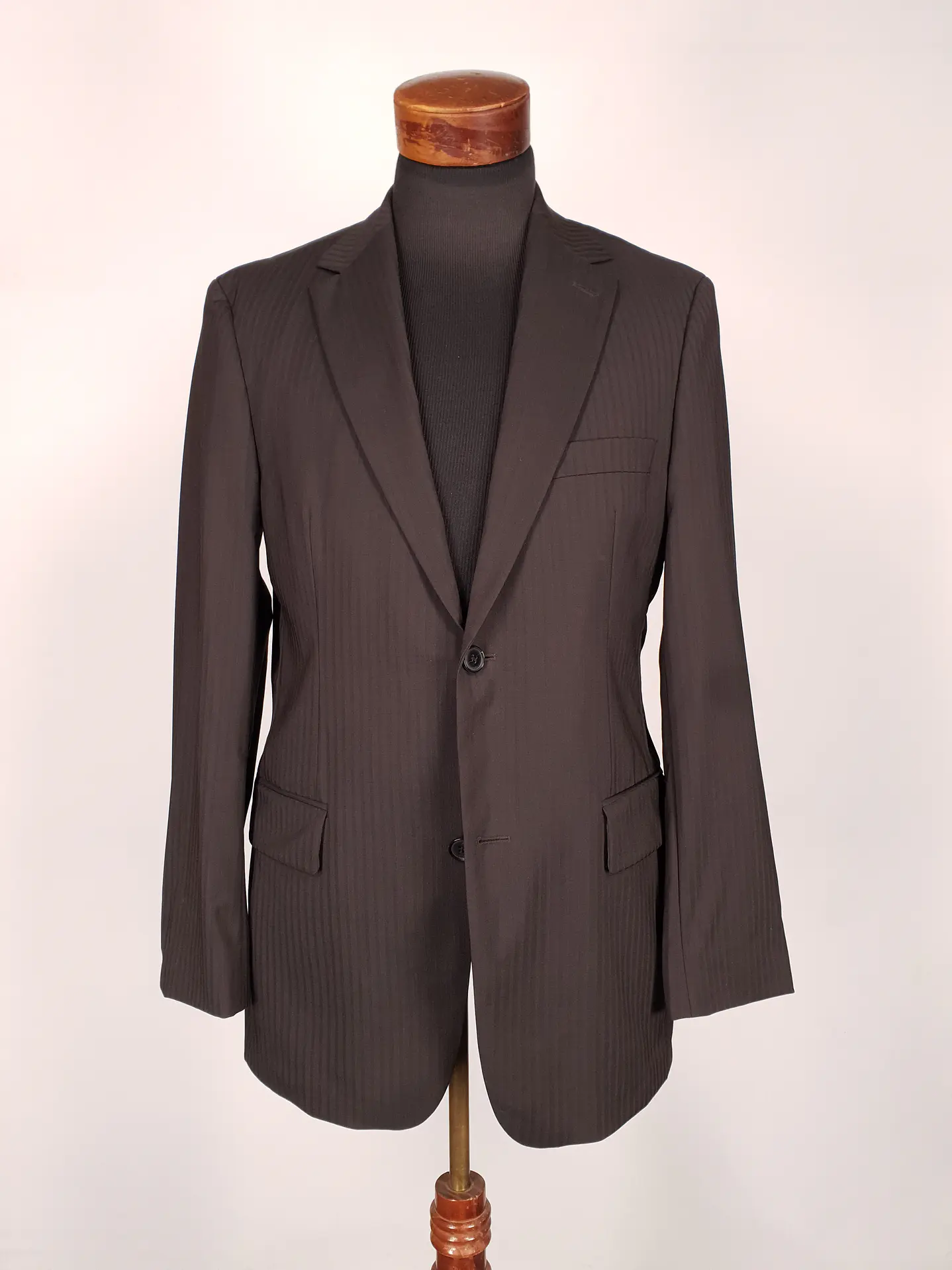 Blazer Hugo Boss Café Rayas – Lanificio F.lli Cerruti 120's – 100% Lana Virgen – Talla SM 1